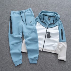 Nike Tech